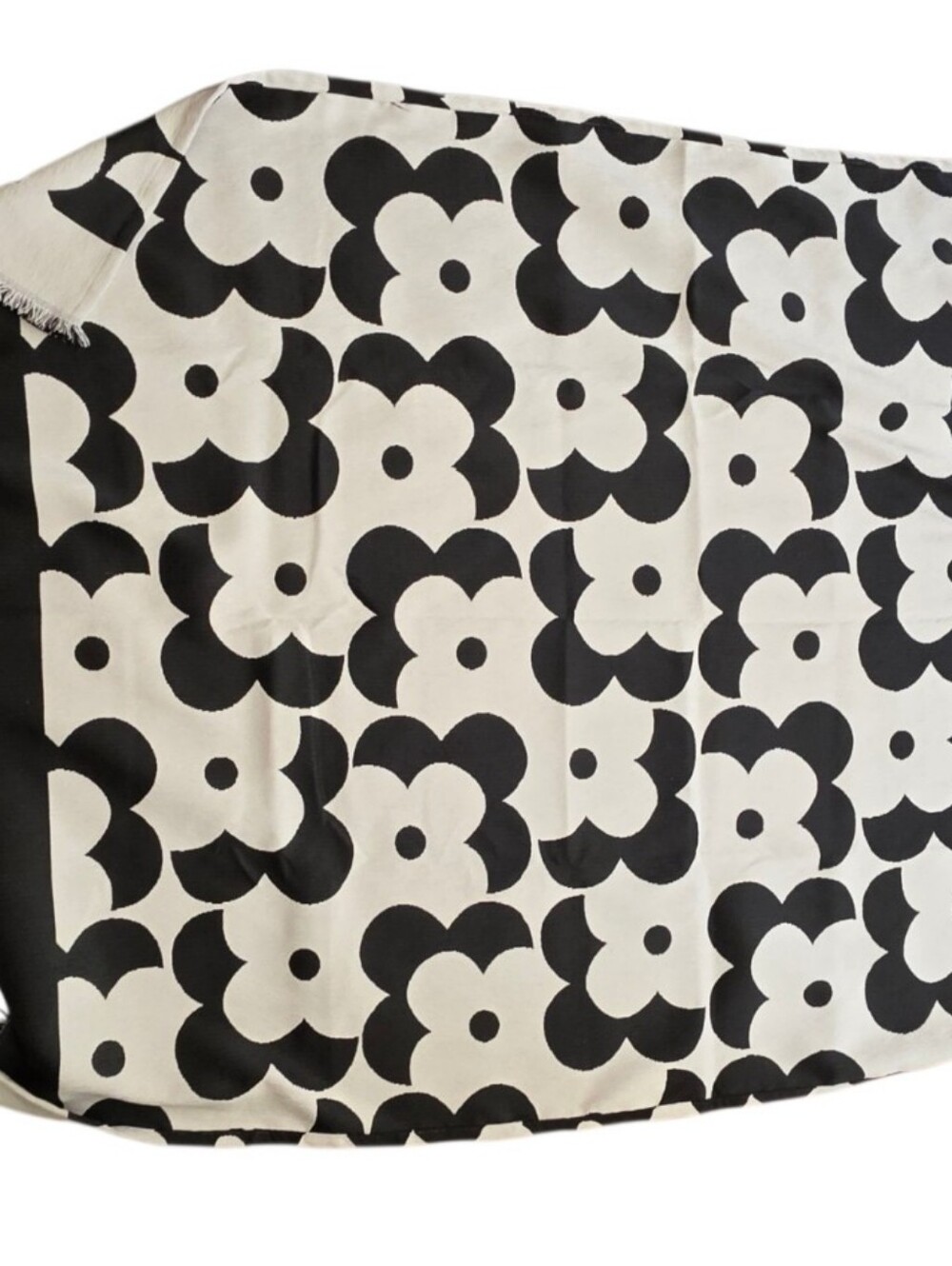 Roomy Reversible Floral Throw Blanket Black White Scandinavian 51x71 NWT - Picture 4 of 9
